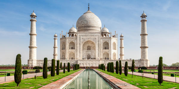 Taj Mahal in India (Shutterstock.com)